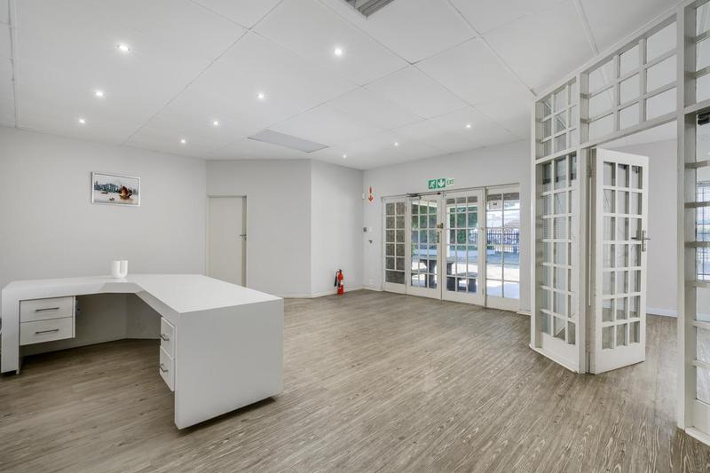 To Let Commercial Property for Rent in Walmer Eastern Cape